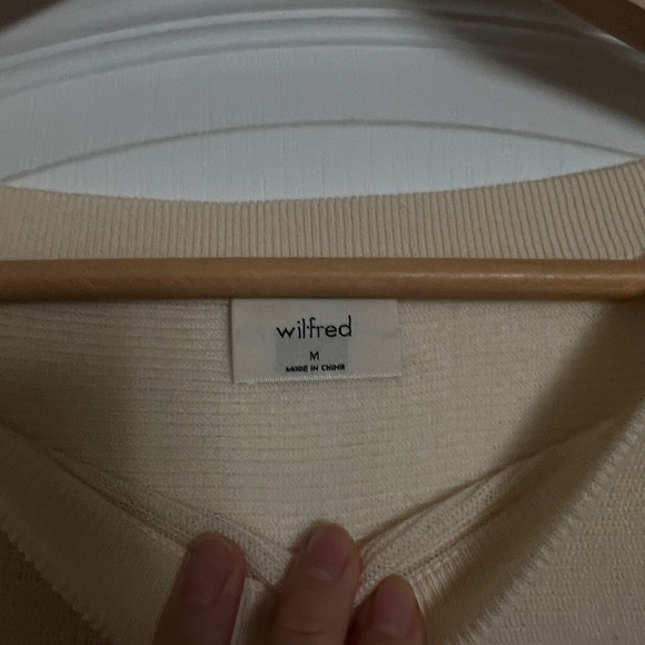 ARITZIA Wilfred - Elegant Cream Knit with Ribbons - Picture 3 of 7